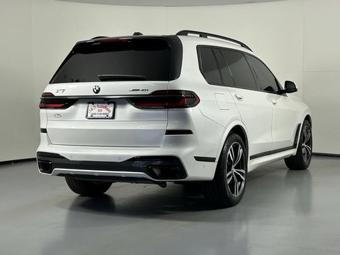 Used 2025 BMW X7 xDrive40i w/ M Sport Package AWD/4WD image 7