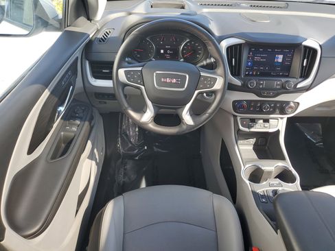 Used 2022 GMC Terrain SLT w/ Infotainment Package II image 14