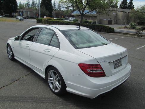 Used 2012 Mercedes-Benz C 250 4dr Sdn C 250 Sport RWD image 5