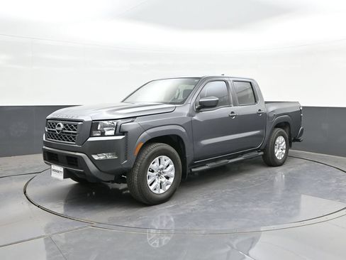 Used 2022 Nissan Frontier SV RWD image 1