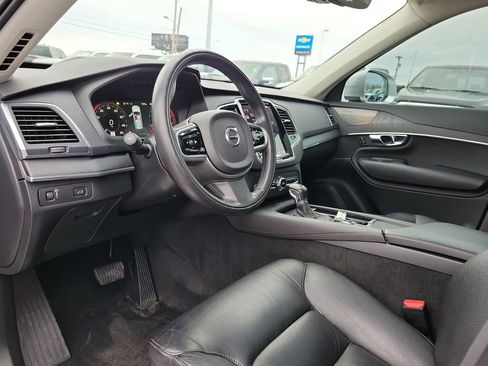 Used 2020 Volvo XC90 T6 Momentum image 20