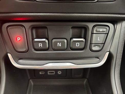 Used 2018 GMC Terrain SLT w/ Preferred Package AWD/4WD image 11