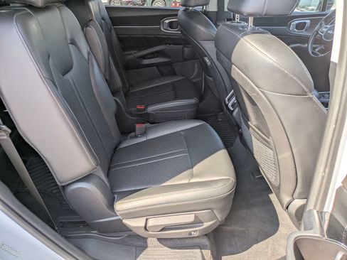 Used 2023 Kia Sorento SX FWD image 25