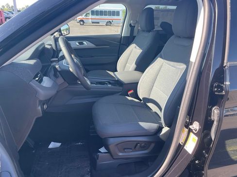 New 2026 Ford Explorer Active AWD/4WD image 11