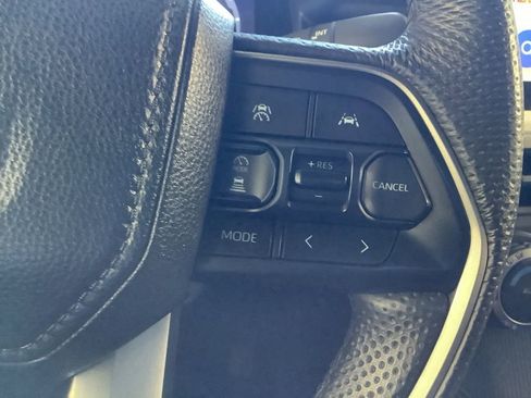 Used 2024 Toyota Tacoma TRD Off-Road image 13