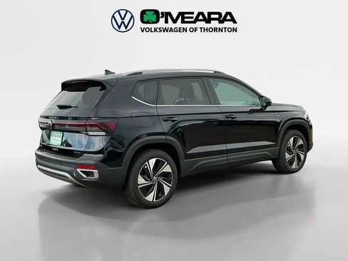 New 2025 Volkswagen Taos SE image 5