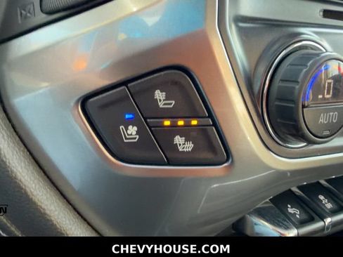 Used 2016 Chevrolet Silverado 1500 LTZ Z71 w/ LTZ Plus Package AWD/4WD image 22