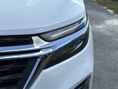 Used 2024 Chevrolet Equinox LT image 11