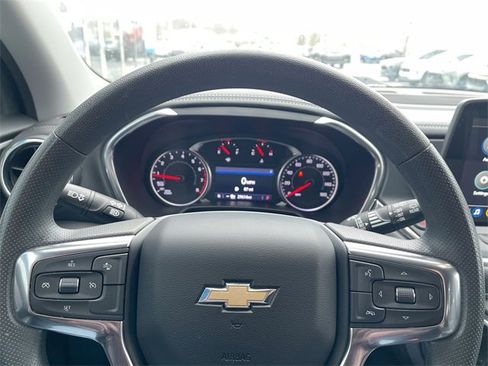 Used 2023 Chevrolet Blazer LT w/ Convenience Package image 11