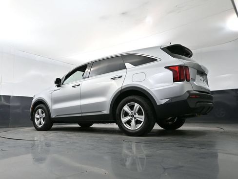 Certified 2022 Kia Sorento LX FWD image 21