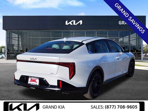 New 2025 Kia K4 GT-Line Turbo image 5