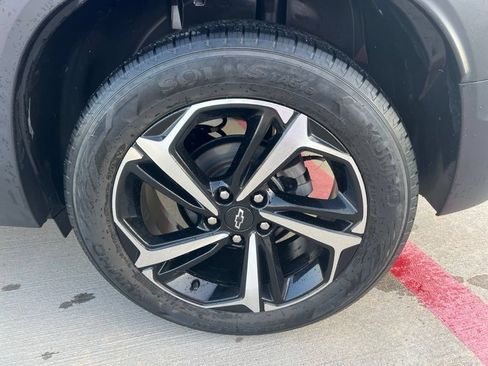 Used 2022 Chevrolet TrailBlazer RS w/ Convenience Package FWD image 23