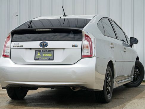Used 2012 Toyota Prius Three image 4