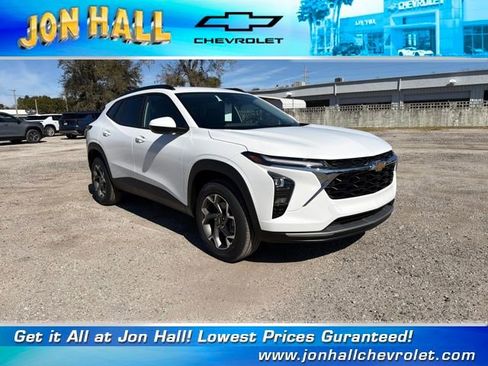 New 2026 Chevrolet Trax LT w/ LT Convenience Package image 1