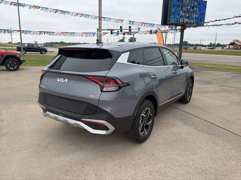 Used 2025 Kia Sportage LX AWD/4WD image 6
