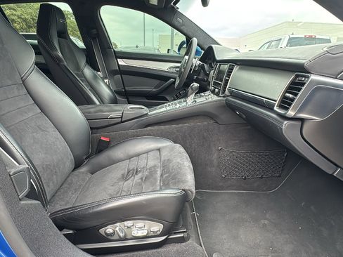 Used 2015 Porsche Panamera GTS image 26