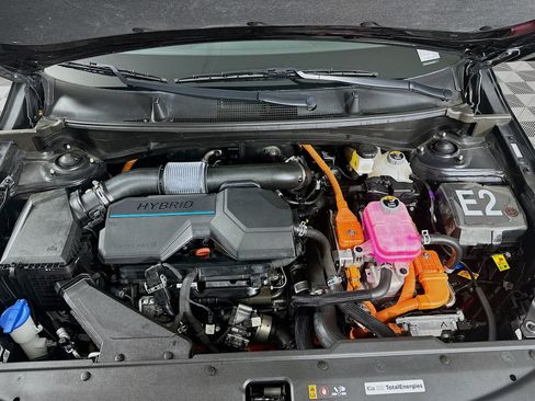 Used 2023 Kia Sportage EX image 31