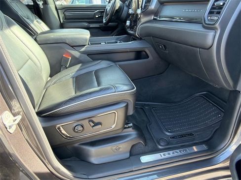 Used 2022 RAM 1500 Limited w/ Body Color Bumper Group image 13