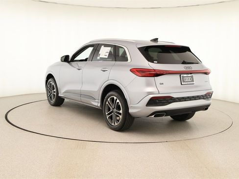 New 2025 Audi Q5 Premium Plus image 4