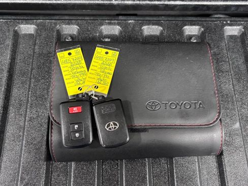 Used 2020 Toyota Tacoma TRD Pro AWD/4WD image 35