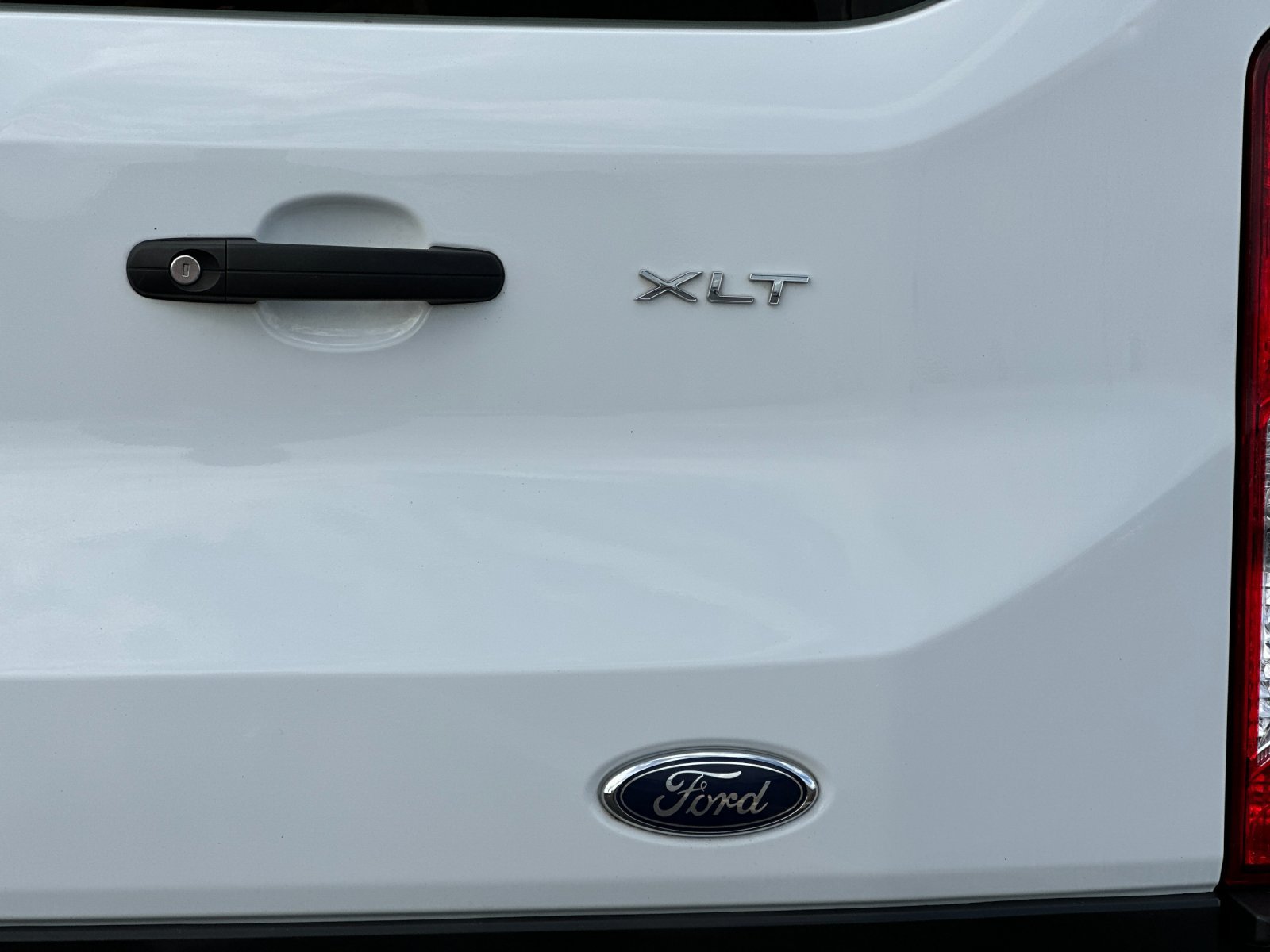 Used 2024 Ford Transit 350 XLT RWD image 31