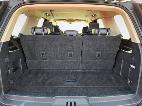 Certified 2024 Ford Expedition XLT image 6