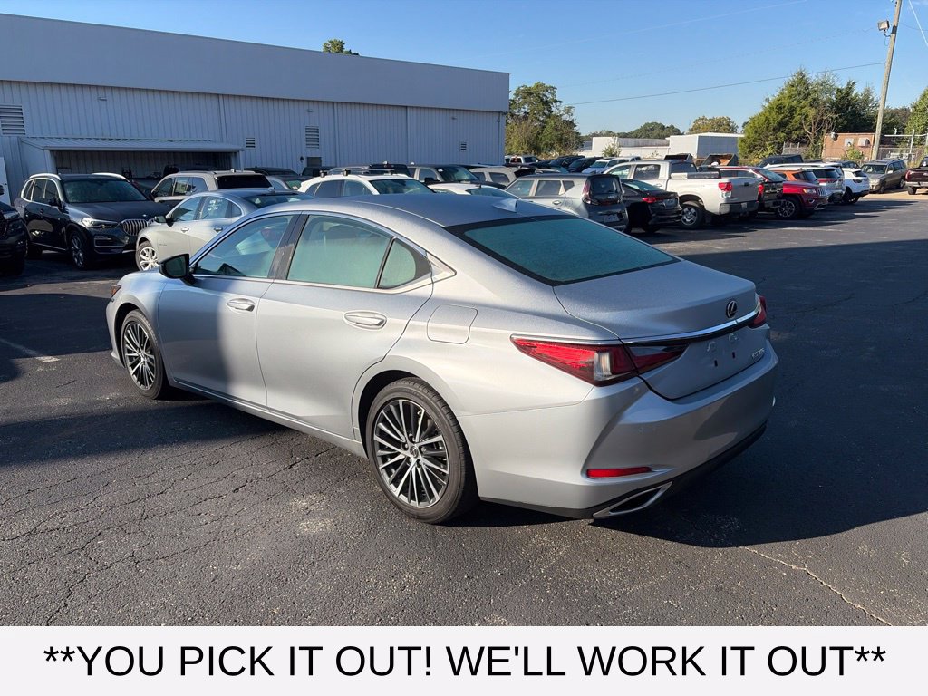 Used 2024 Lexus ES 350 w/ Premium Package FWD image 4