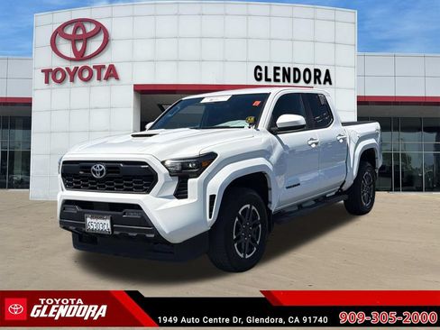 Certified 2024 Toyota Tacoma TRD Sport RWD image 4