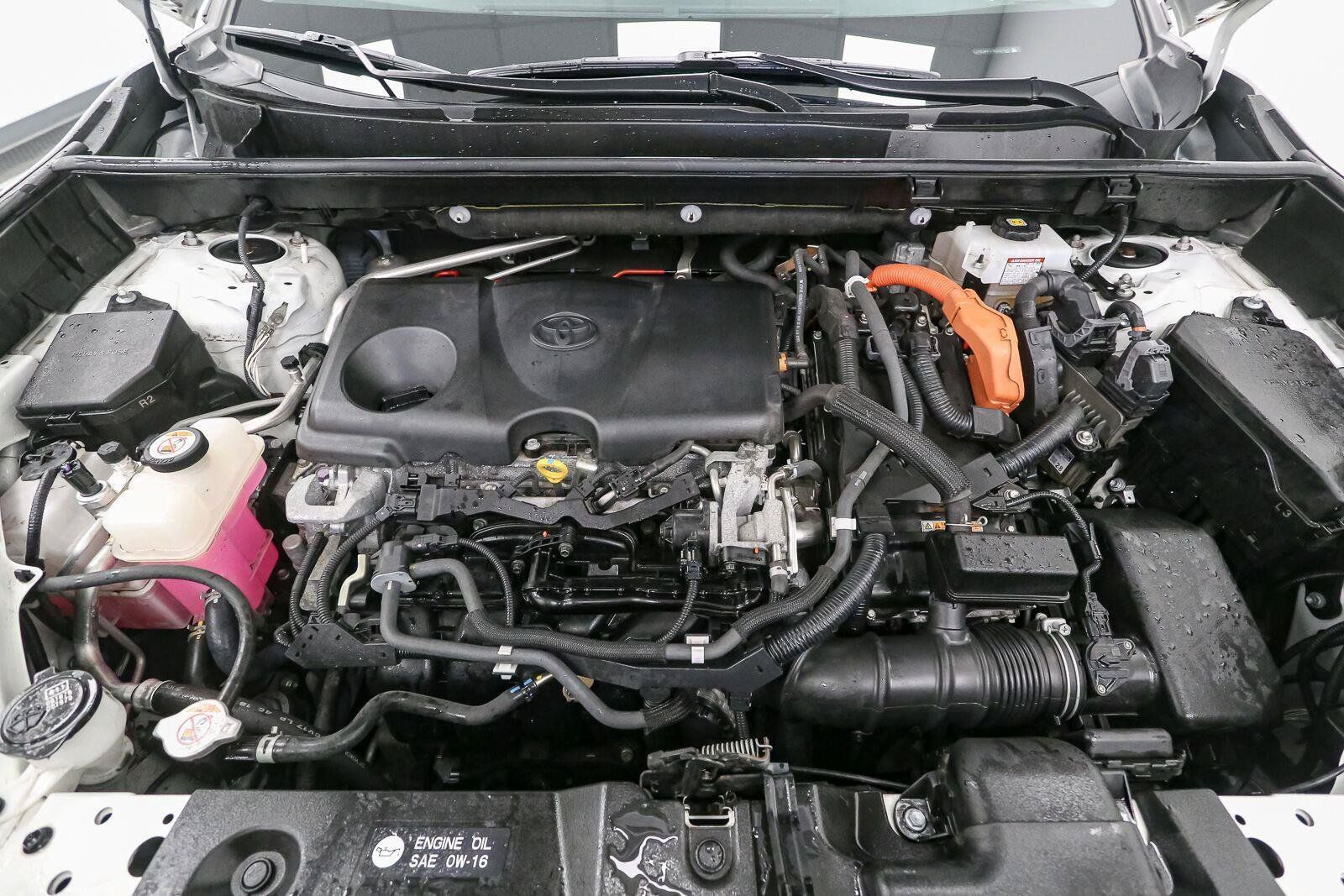 Used 2019 Toyota RAV4 Limited AWD/4WD image 15
