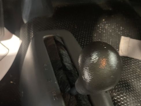 Used 2001 Chevrolet Silverado 3500 4x4 Regular Cab w/ Snow Plow Prep Pkg image 19