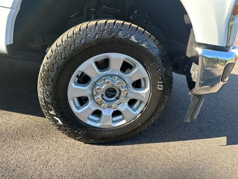 Used 2024 Ford F250 XLT image 20