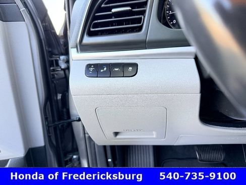 Used 2019 Hyundai Elantra Value Edition w/ Winter Weather Package FWD image 33