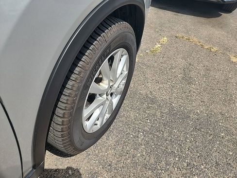 Used 2017 Nissan Rogue SV FWD image 16