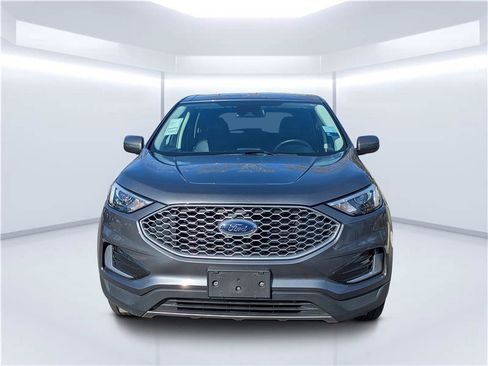Used 2023 Ford Edge SEL image 8
