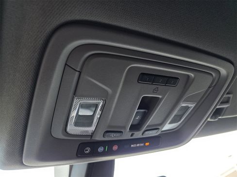 Used 2019 Chevrolet Silverado 1500 LT w/ Texas Edition image 24