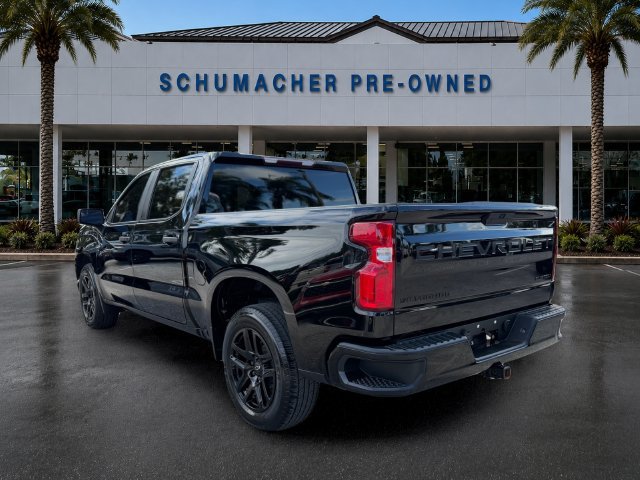 Used 2022 Chevrolet Silverado 1500 Custom w/ LPO, Blackout Package RWD image 5