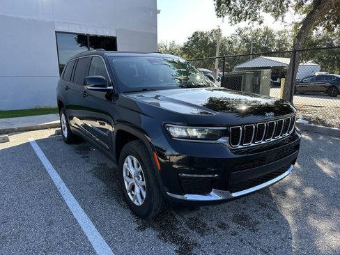 Used 2021 Jeep Grand Cherokee L Limited AWD/4WD image 11