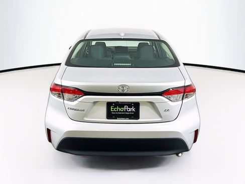 Used 2024 Toyota Corolla LE FWD image 7