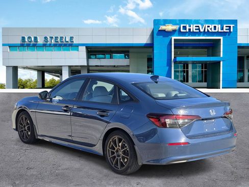 Used 2025 Honda Civic Sport Touring image 3