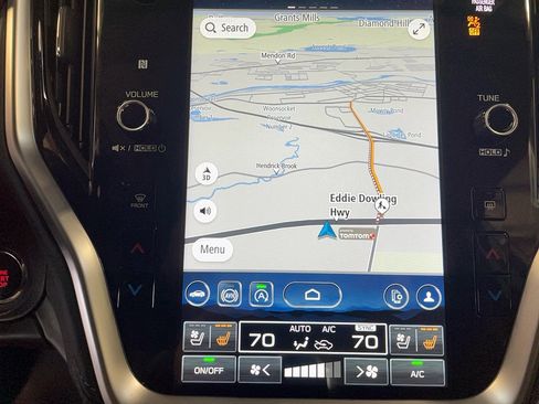 Used 2025 Subaru Outback Touring XT image 12