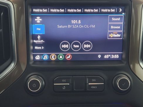 Used 2019 Chevrolet Silverado 1500 High Country w/ Technology Package image 20