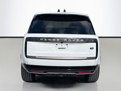 Used 2023 Land Rover Range Rover Long Wheelbase SE AWD/4WD image 4