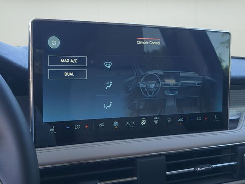 New 2026 Lincoln Corsair Premiere FWD image 18