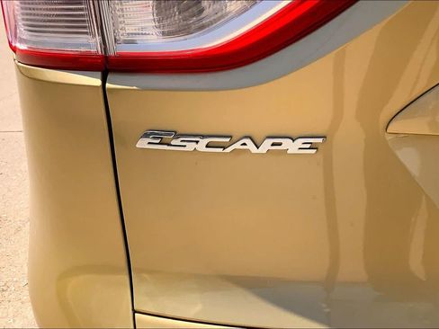Used 2014 Ford Escape SE FWD image 30