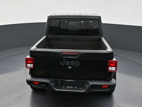 Used 2021 Jeep Gladiator Sport AWD/4WD image 15