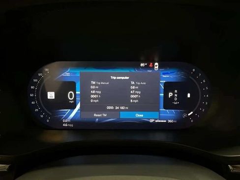 Used 2025 Volvo XC60 B5 Core AWD/4WD image 22