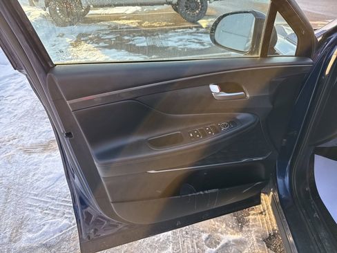 Used 2023 Hyundai Santa Fe SEL w/ Premium Package image 8