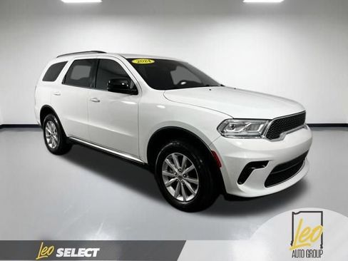 Used 2024 Dodge Durango SXT image 6