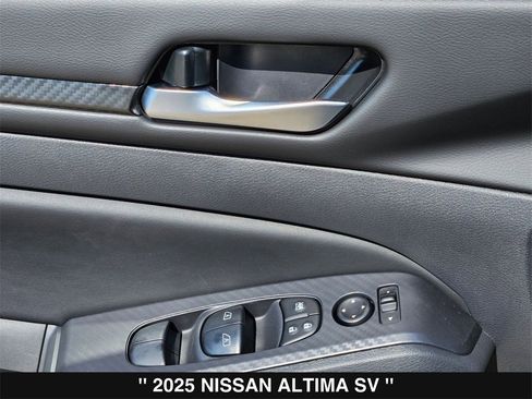New 2025 Nissan Altima 2.5 SV image 15