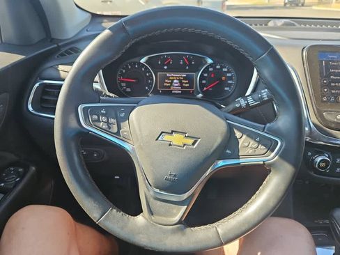 Used 2023 Chevrolet Equinox Premier AWD/4WD image 15